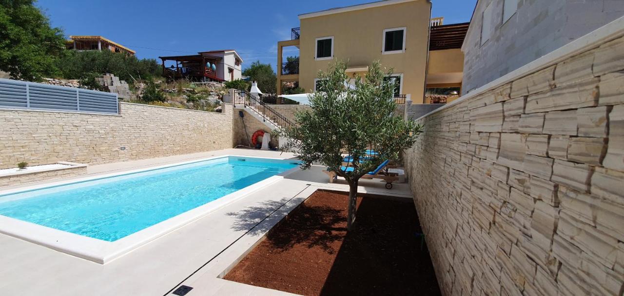 Apartman Azaleja Sali