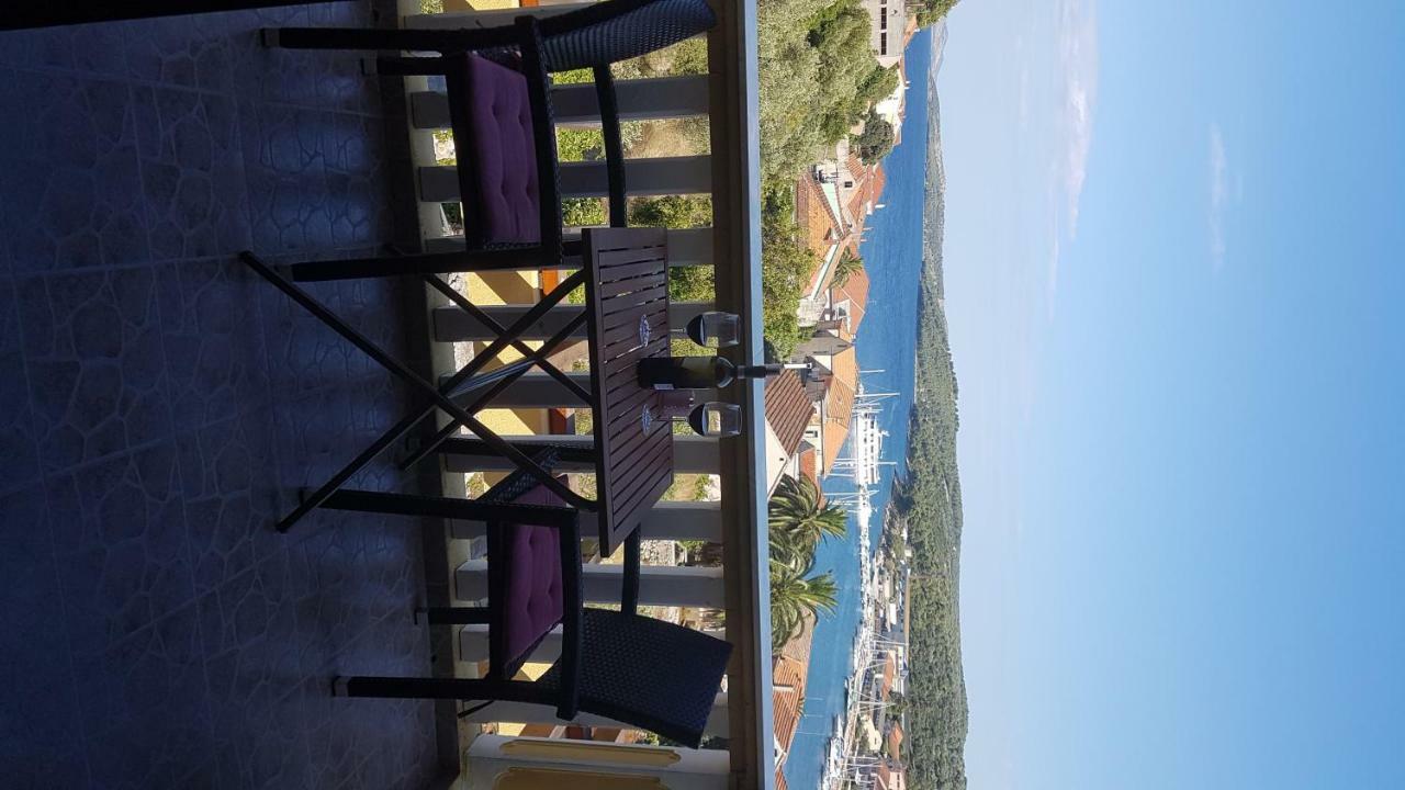 Apartment Azaleja *