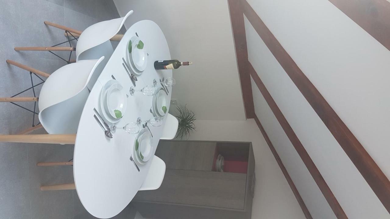 Azaleja Apartment Sali